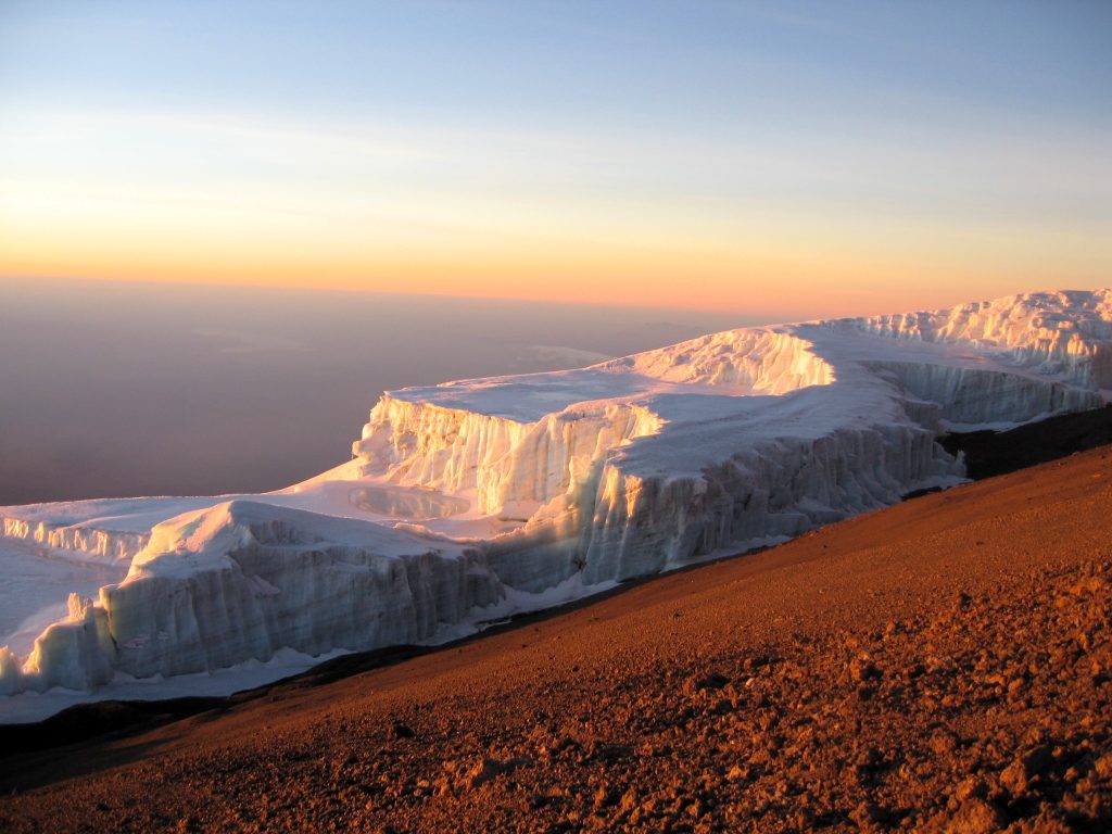 Glaciar en la cima del Kilimanjaro a 5895 metros.