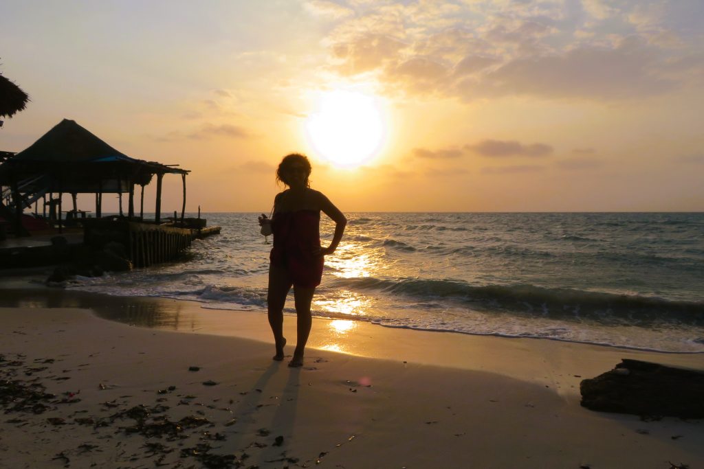 Puesta de sol en la isla de Múcura, San Bernardo