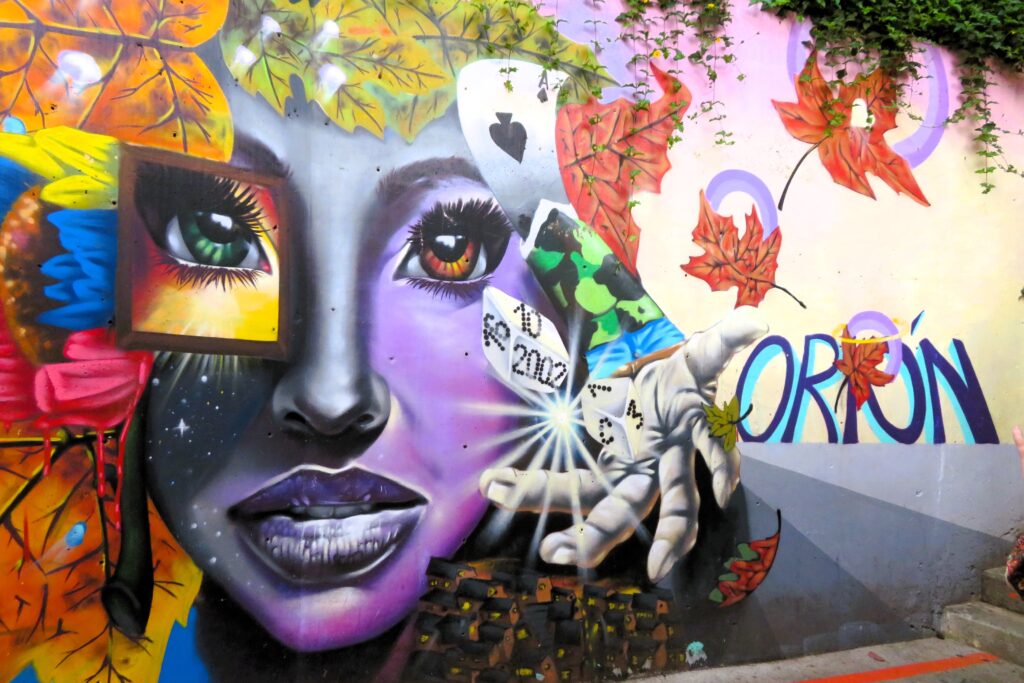 Mural que recuerda la Operación Orión