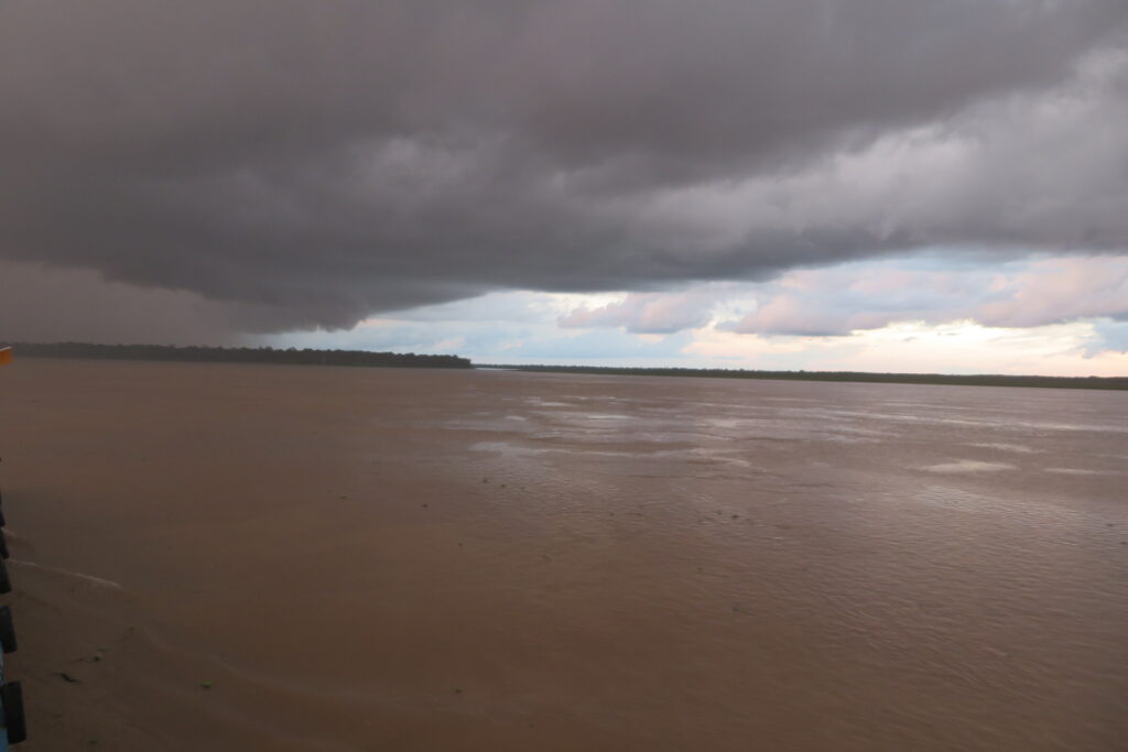 Tormenta en el Amazonas