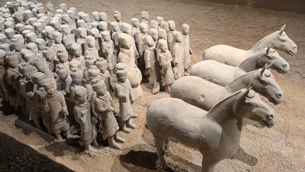 Ejercito de la tumba del Rey Zhuang de Chu y su esposa, de la dinastía Han.
