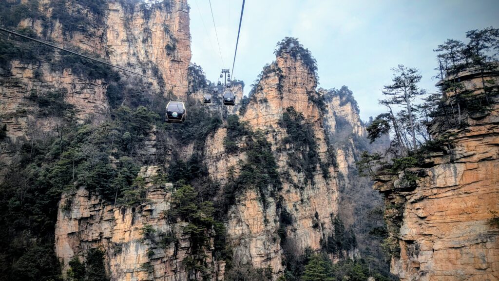 Subida en el teleférico de Tianzi